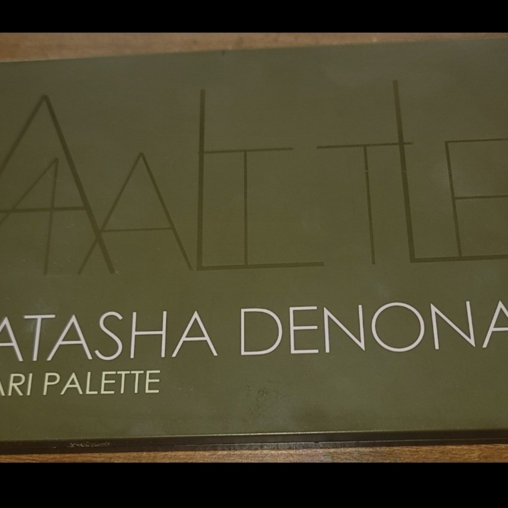 Natasha deno safari pallet
